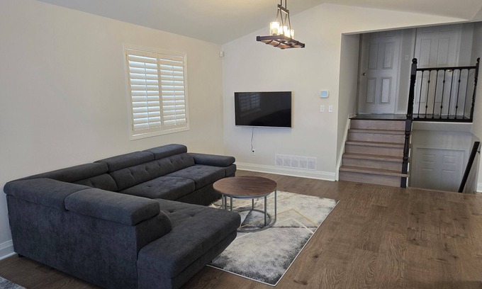 Burlington House | Two bedroom home next to golf course & a variety of restaurants
