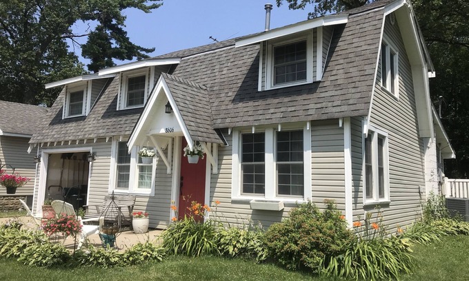 Cedar Lake House | Family-Friendly Two Bedroom Home Near Cedar Lake