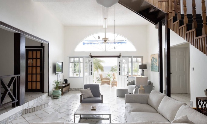 Bois d'Orange Villa | Two Bedroom Villa with Private Pool Close to Beaches