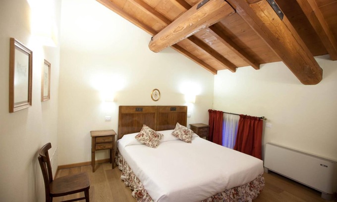 Peschiera del Garda Apartment | Bright Three-Room Apartment with Breakfast & Family-Friendly Vibe