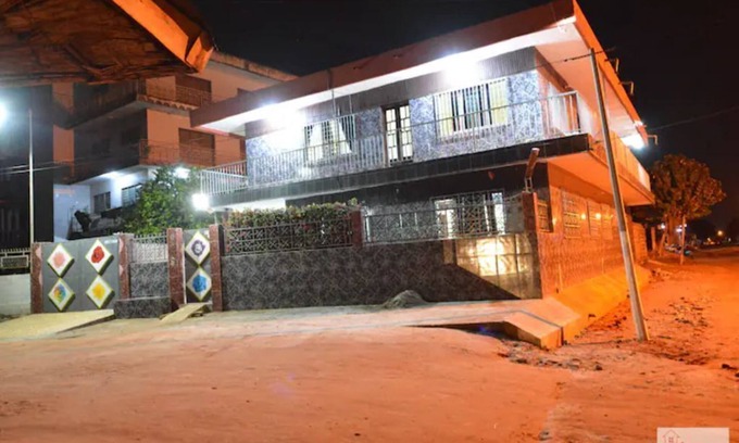 Porto-Novo House | Relaxing Two Bedrooms on the Second Floor with Spa Access