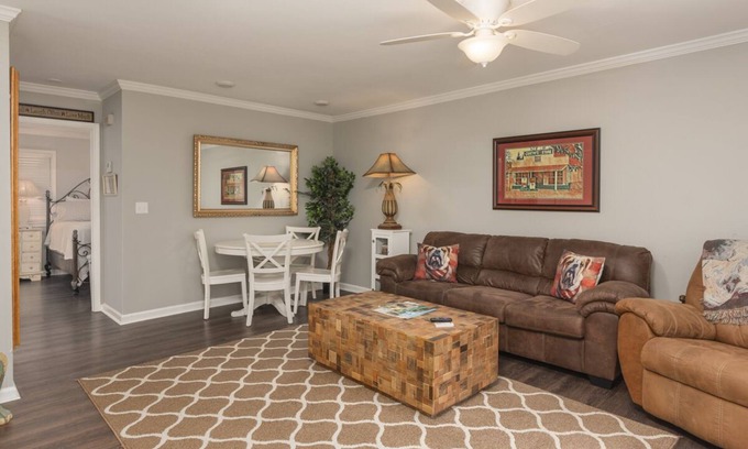 Starkville Condo | Ideal Stay Steps from MSU Campus with Breakfast Included