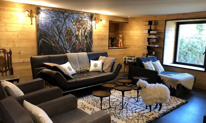 Autrans-Meaudre-en-Vercors Cottage | Exceptional Stay at Two Brothers Farm with Spa & Breakfast