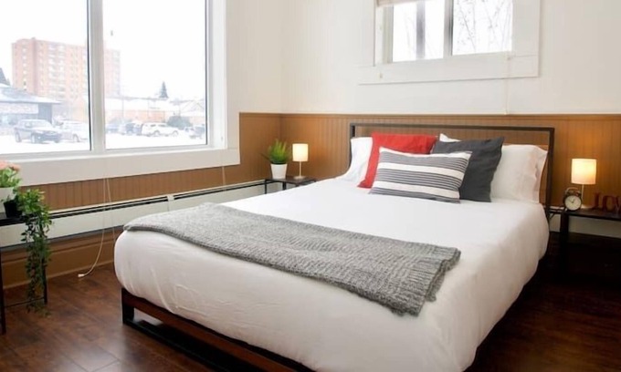 Moose Jaw Apartment | Comfortable Two Condos with Kitchen, Perfect for 7 Guests