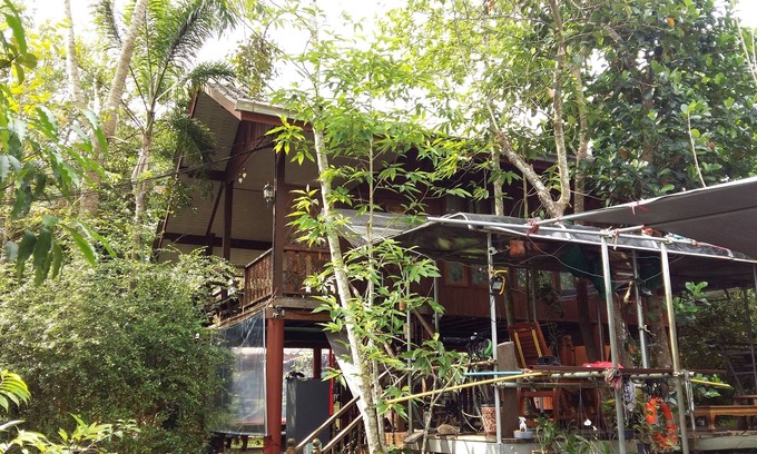Laem Klat House | Comfortable Cottages on Fruit Farm with Kitchen Access