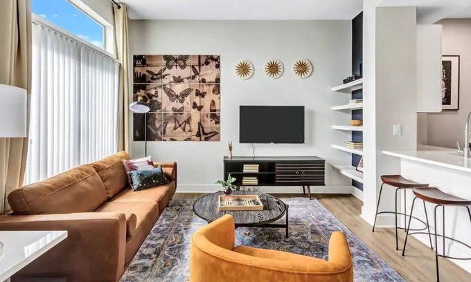 Deep Ellum Apartment | TWO CozySuites w/pool, parking #04 and 08
