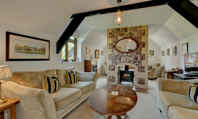 Dunster Cottage | Exceptional Two Grooms Cottage in Dunster: Family-Friendly Stay