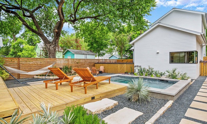 Govalle House | Two House Eastside ATX w/Heated POOL