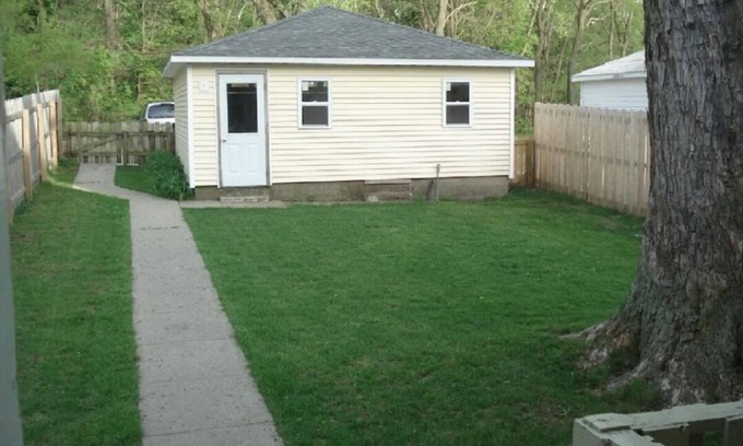 Saint Joseph House | Seaside Retreat: Three-Bedroom Unit Steps from Lake Michigan