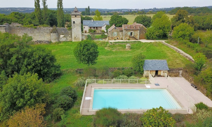 Ginals House | Inviting Retreat: Two Houses with Pool by Medieval Castle
