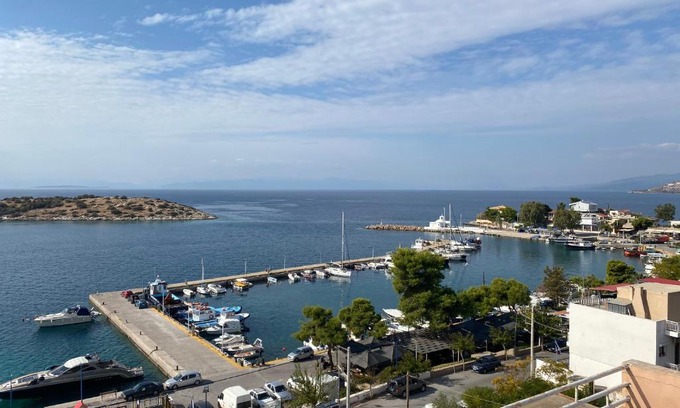 Pachi Villa | Discover Two Islands: Beachfront Retreat with Ocean Views