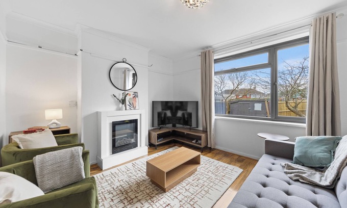 Leicester Apartment | Two New Parks · Leicester