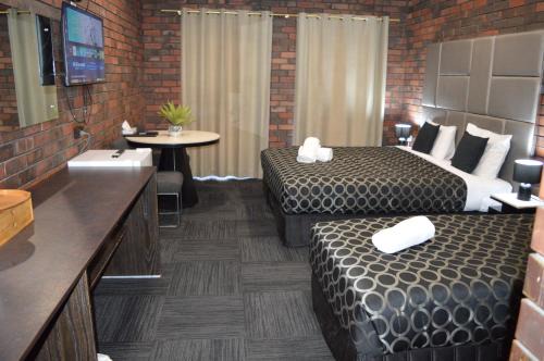 Wentworth Hotel | Cozy Two Rivers Motel with Oceanfront Pool Access