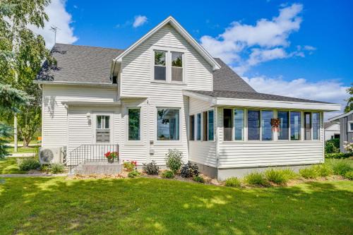 Two Rivers House | Attractive Two Rivers Thiede House - Steps from Lake Michigan