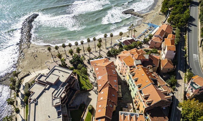 San Lorenzo al Mare Apartment | Two-room apartment 20 m from the sea with air conditioning