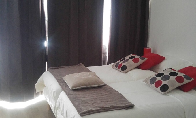 Thonon-les-Bains Apartment | Spacious Two-Room Apartment with Ocean View in Thonon les Bains