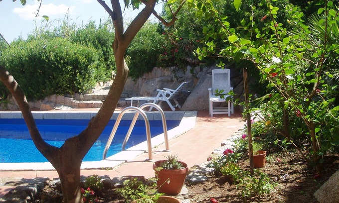Notteri House | Discover Two-Room Apartment with Pool Near Villasimius Beach