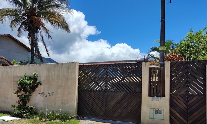 Canto do Mar House | Charming Two-Story House with Ocean View in São Sebastião