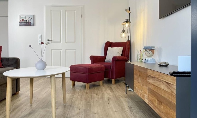 Norddeich Apartment | Family-Friendly Stay at Twohuus Norddeich with Kitchen