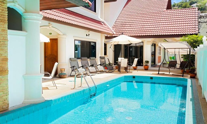 Nanai Road Apartment | Family-Friendly Retreat at Twoj Stary with Pool Access