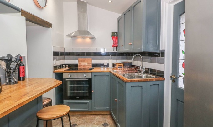 Rhyd-y-clafdy Cottage | Scenic Oceanfront Retreat at Ty Capel - Pet Friendly Stay