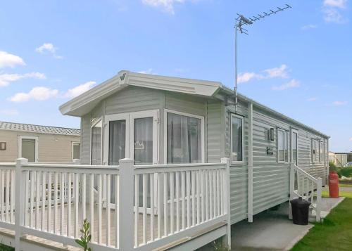 St George Resort | Ty Gwyn Park: Family-Friendly Getaway with Top Ratings