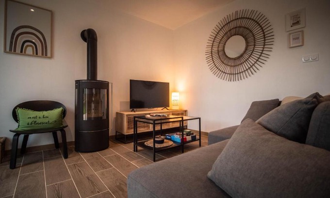 Plouescat House | Experience Comfort at TY HOLEN - 4-Star Family Haven