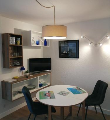 La Trinite-sur-Mer Apartment | Cozy Appartement T1 bis: Steps from Port & Beach