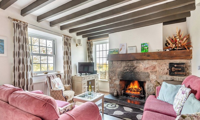 Tremeirchion Cottage | Ideal Getaway for 6 Guests with Kitchen and Pet-Friendly Perks