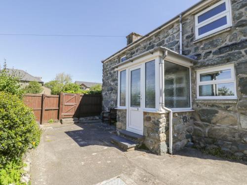 Dyffryn Ardudwy House | Family-Friendly Retreat at Ty Uchaf - Rated 9.5/10