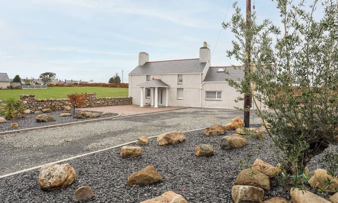 Rhyd-y-clafdy House | Pet-Friendly TYN LON - Y FFOR in Pwllheli with Top Reviews