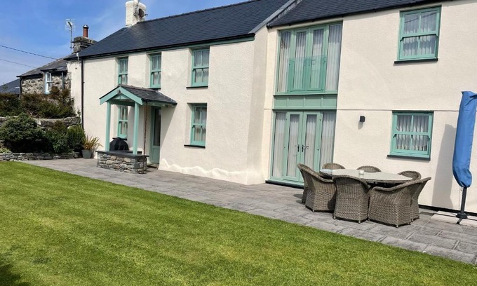 Dyffryn Ardudwy House | Ocean View Retreat: Tyn Y Buarth - Guest Rated 10/10