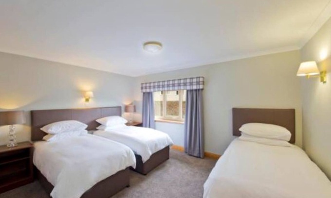 Tyndrum Cabin | Exceptional Tyndrum Lodges: Family-Friendly with Kitchen Access