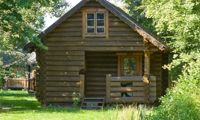Hechthausen Apartment | Cozy Type B7 Log Cabin with Oceanfront Views and Pool