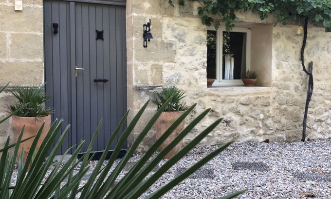 Saint-Philippe-dAiguille House | Elegant Girondine House with Private Pool near St Emilion