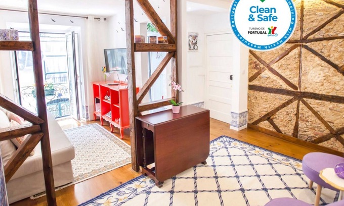 Encarnacao Apartment | Cozy Bairro Alto Apartment with Family-Friendly Amenities