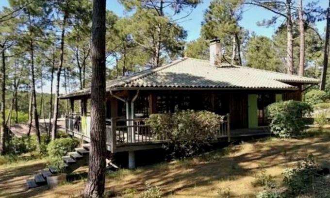 Piraillan House | Tranquil Retreat in the Pines with Ocean View Amenities