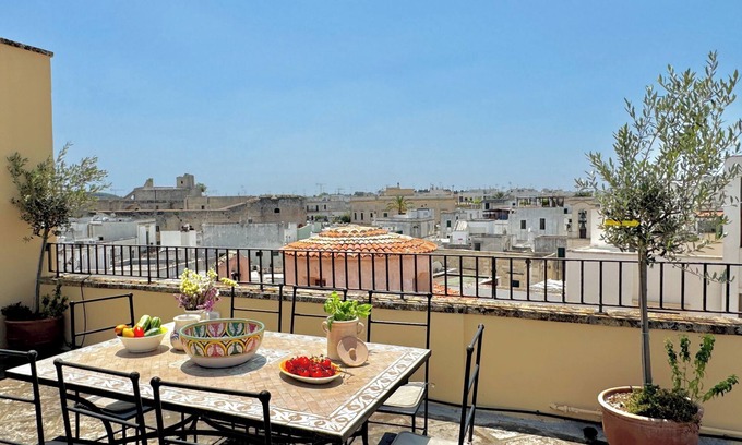 Salento Peninsula Apartment | Casa Filippo: Exclusive Seaside Retreat with Spa & Dining