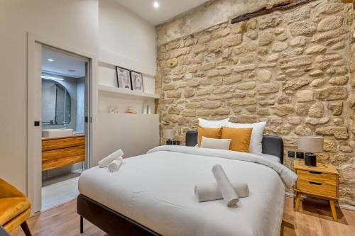 Arsenal Apartment | Charming Parisian Apartment in Le Marais for Families