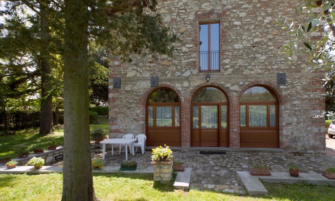 Rignano sull'Arno House | Authentic Tuscan Retreat with Private Garden near Florence