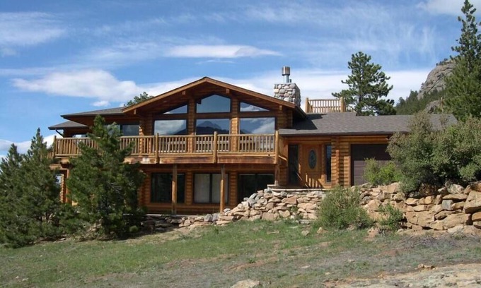 Carriage Hills House | Tyrolean Retreat: 4-Bedroom Home with Hot Tub & Spa