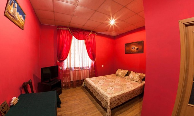 Kholmistyy Hotel | Discover Tysacha i odna noch: Pet-Friendly with Pool & More