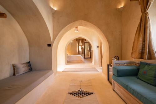 Tunis Village House | Beautiful Tzila Lodge: Oceanfront Getaway with Pool