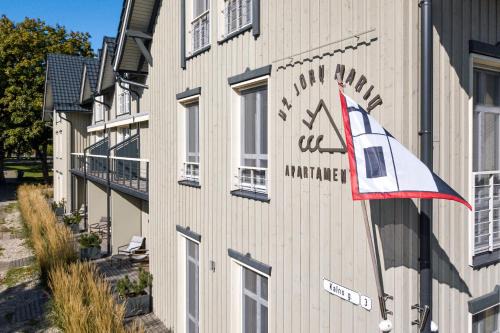 Juodkrante Apartment | Pet-Friendly Haven at Už Jūrų Marių - Guest Rated 10/10