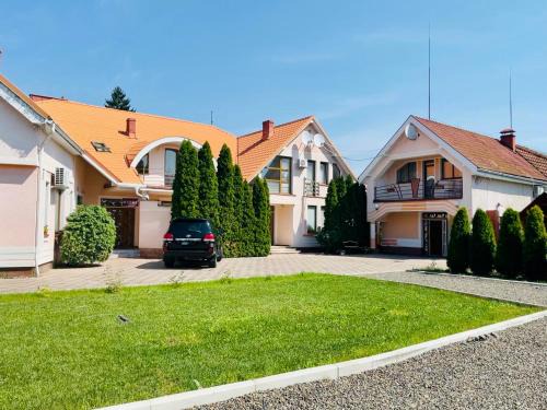 Uzhhorod Hotel | U Anity: Guest Rated 9/10 with Hot Tub & Breakfast Options