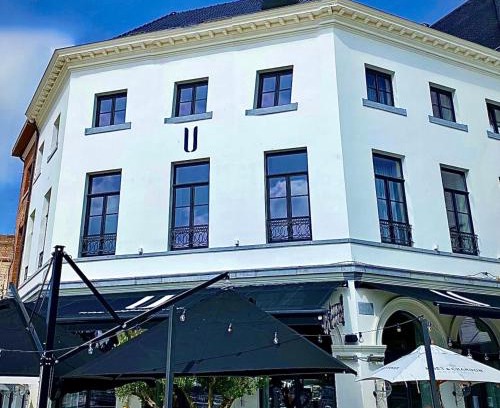 De Kaaien Hotel | Relax at U Eat & Sleep Antwerp: 4-Star Comfort Awaits