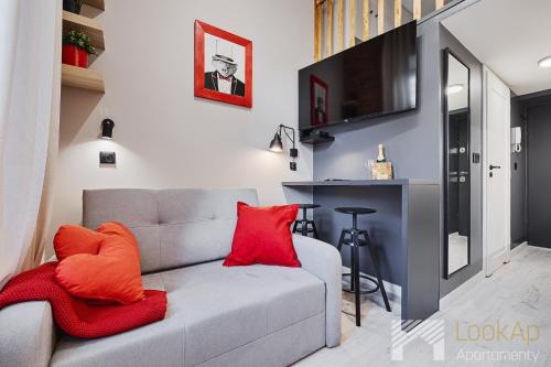 Lodz Apartment | Pet-Friendly U Fabrykanta: 4-Star with Great Reviews