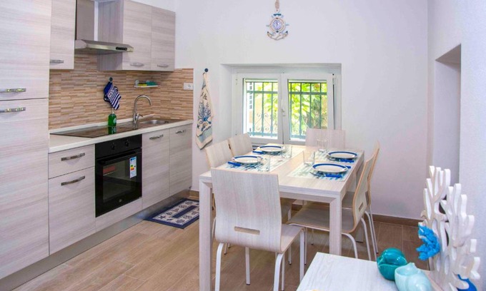 Rezza Apartment | Discover U Fundu du Cialli: Pet and Child Friendly Haven
