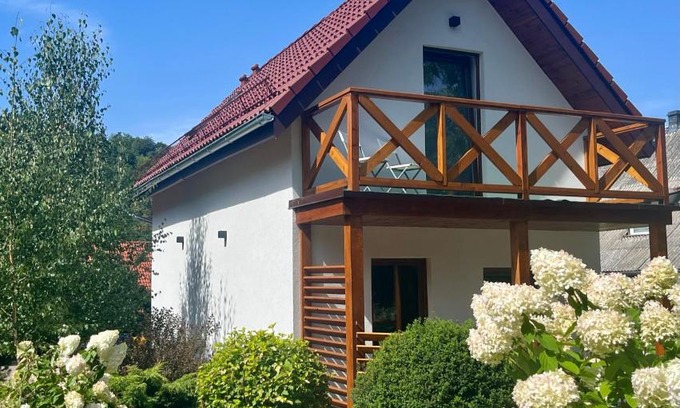 Sobieszow Ski Chalet | Pet-Friendly Haven at U Gruszków - Guest Rated 9.9/10