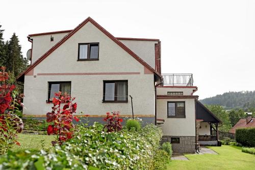 Podmokly Apartment | Cozy U Kotálů: Family and Pet-Friendly Retreat
